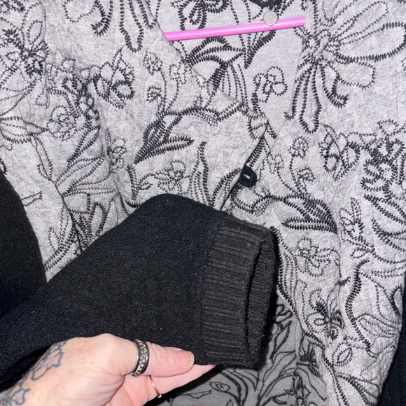 Floral Black and Gray Women's Jacket - Picture 5 of 6